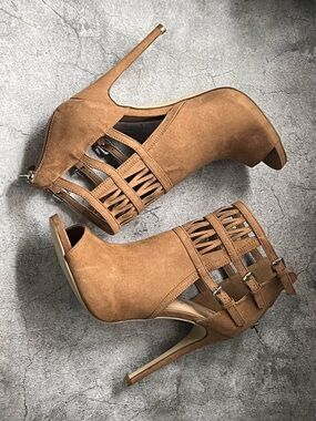Shoe Dazzle Heidi Tan Suede Strappy Peep-Toe Stiletto Buckle Booties